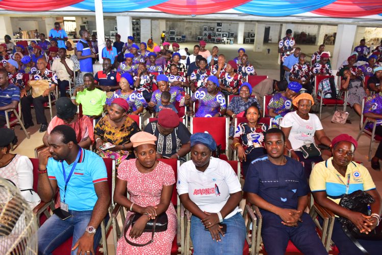 STANDOUT PHOTOGRAPHY