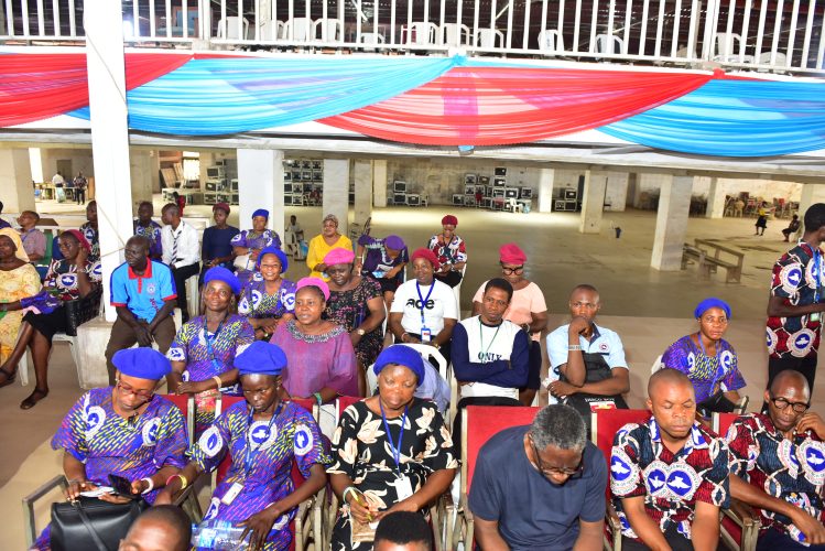 STANDOUT PHOTOGRAPHY