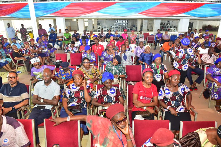 STANDOUT PHOTOGRAPHY